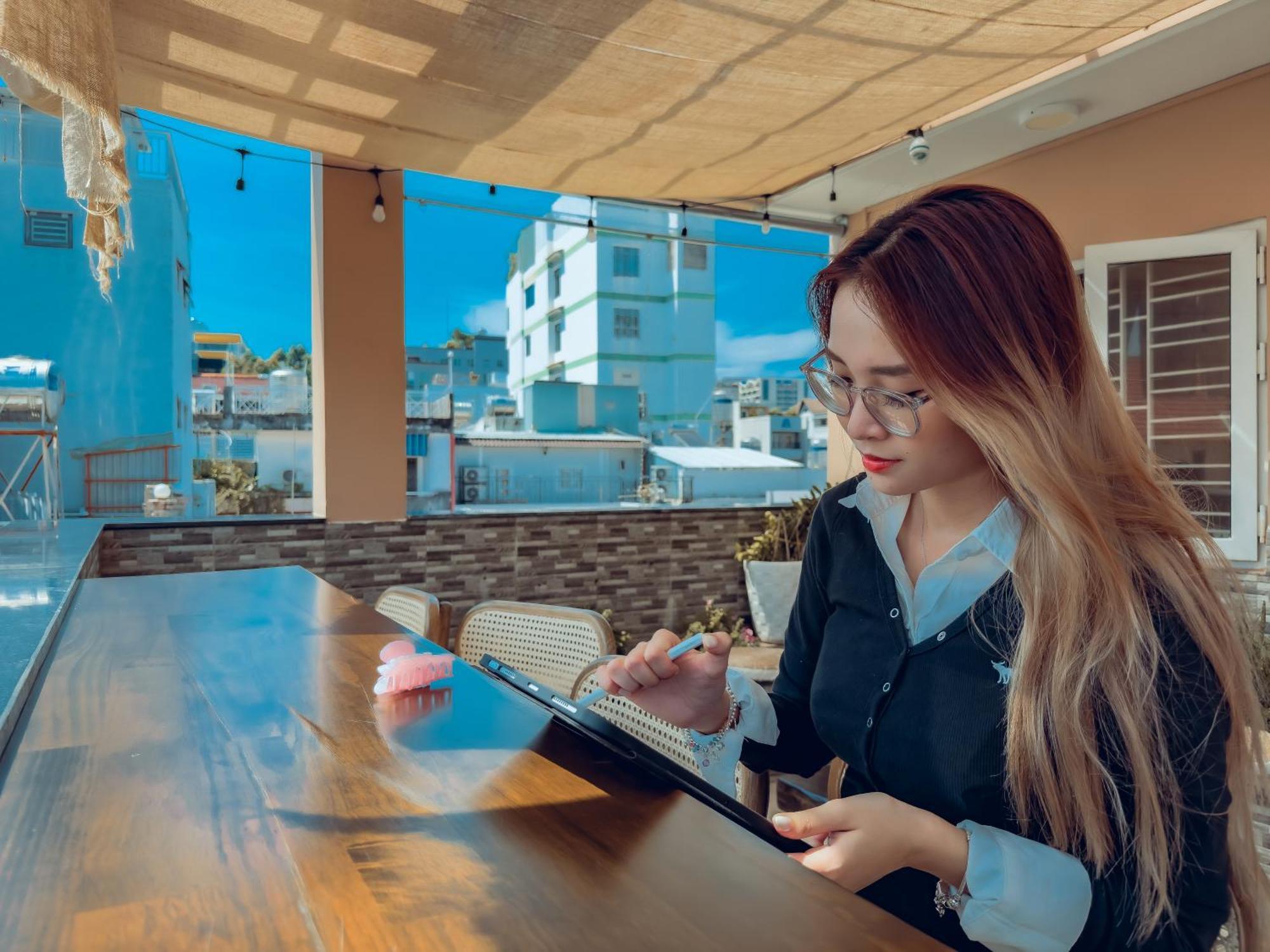 Hemtouch House Hotel Ho Chi Minh-stad Buitenkant foto